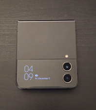 Samsung Galaxy Z Flip 4