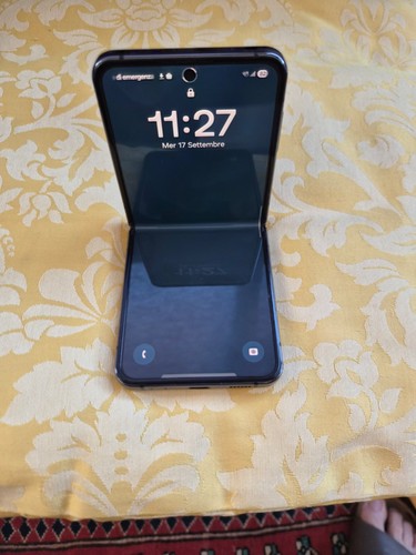 Samsung galaxy flip 4 - galaxy, z